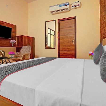 Hotel Townhouse Sky Ludhiana Esterno foto