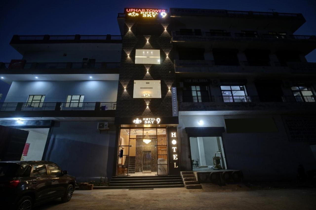 Hotel Townhouse Sky Ludhiana Esterno foto