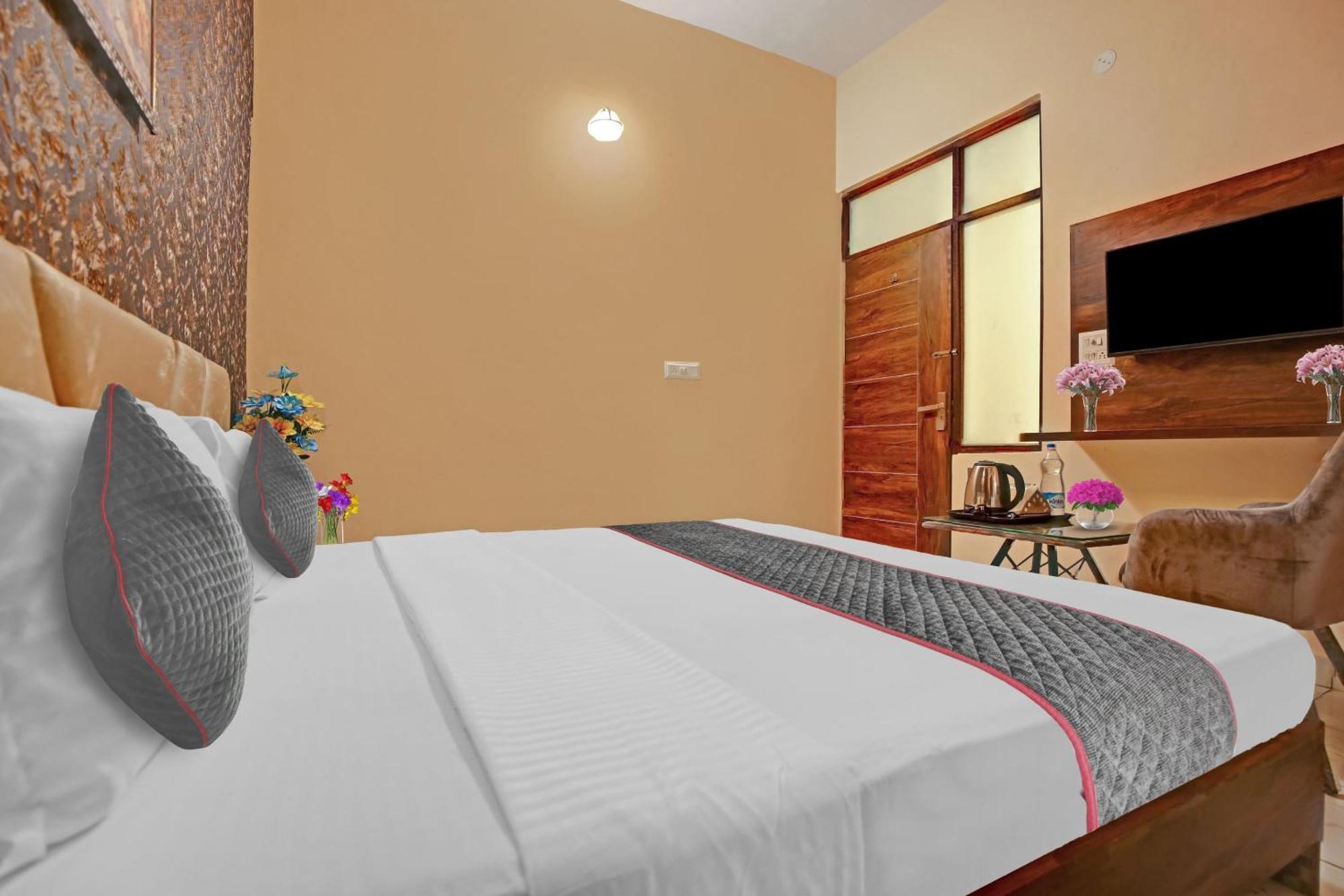 Hotel Townhouse Sky Ludhiana Esterno foto